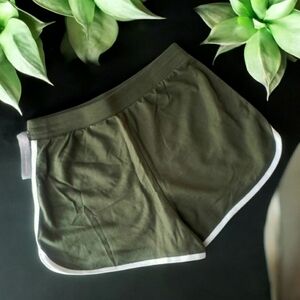 No Boundaries Olive Green Dolphin Shorts Size Small